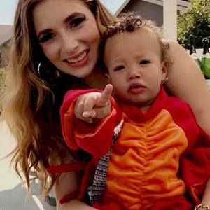 Meet your Posher, Kennah